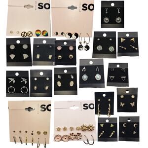 NWT 50 pair of EARRING Fashion Jewelry mixed box